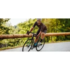 Bici Da Corsa In Carbonio WILIER Garda Ultegra Disc BLACK-RED 13 Bici Da Corsa In Carbonio WILIER Garda Ultegra Disc BLACK-RED -Vendite Santini bici da corsa in carbonio wilier garda ultegra disc black red 4