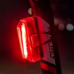 Luce Posteriore A Led TOPEAK RedLite Aero 55 Lumens 9 Luce Posteriore A Led TOPEAK RedLite Aero 55 Lumens -Vendite Santini luce posteriore a led topeak redlite aero 3